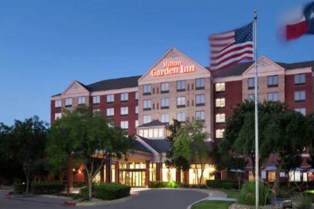 Hilton Garden Inn Dallas/Алън Екстериор снимка