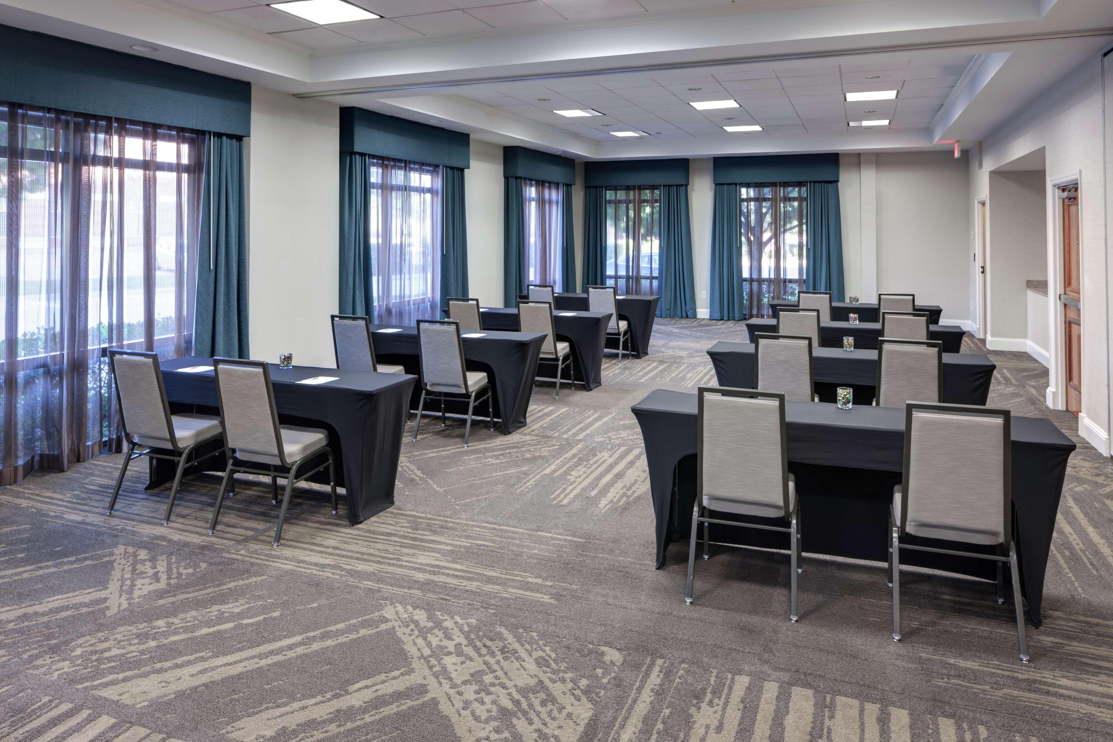 Hilton Garden Inn Dallas/Алън Екстериор снимка