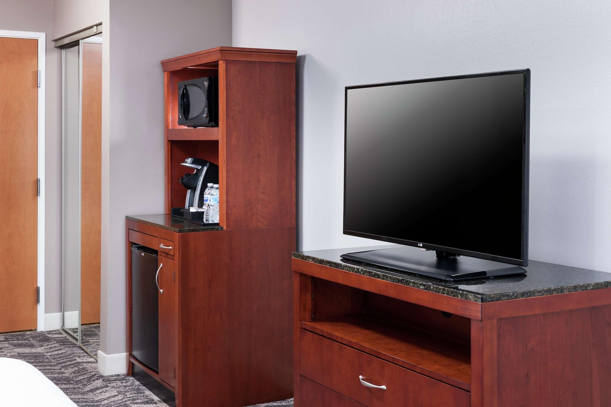 Hilton Garden Inn Dallas/Алън Екстериор снимка