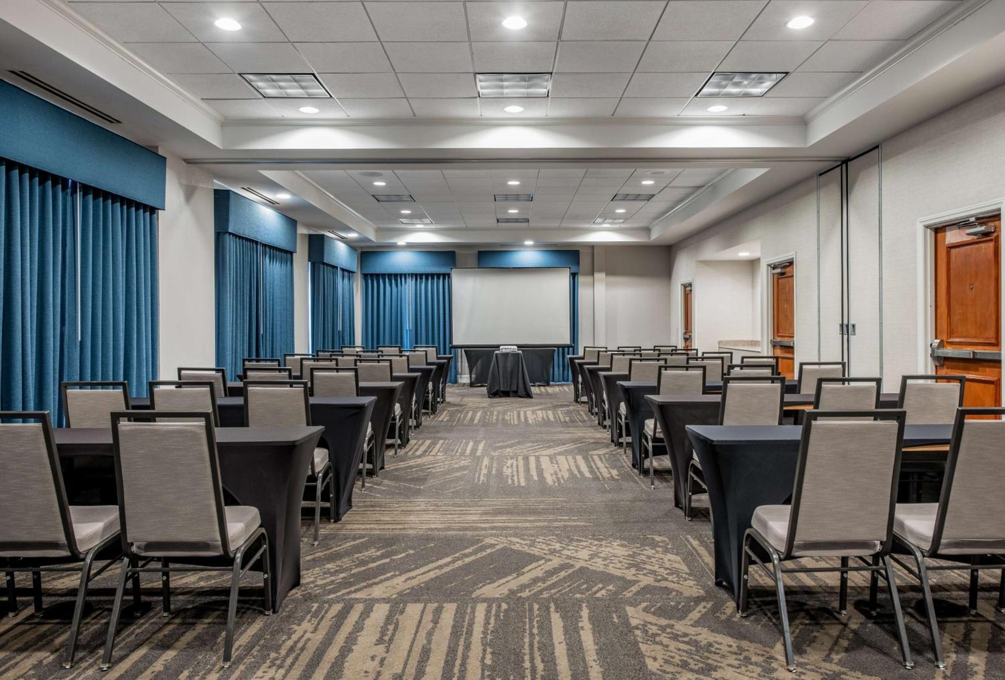 Hilton Garden Inn Dallas/Алън Екстериор снимка